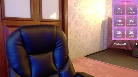 Snapshot of gabriella27_ chatting on 10-10-25, 12:59 gabriella online show from 10-10-25, 12:59