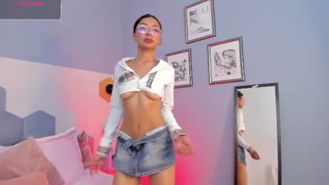 Snapshot of gabriella_rouse_ chatting on 07-16-26, 02:34 Gaby online show from 07-16-26, 02:34
