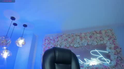 Snapshot of gabriellalee_ chatting on 05-02-26, 03:33 Gabriella Lee online show from 05-02-26, 03:33