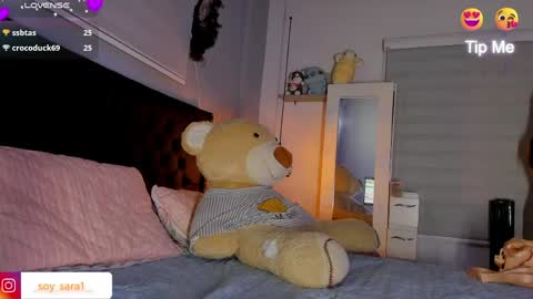 Snapshot of gabriiieela_ chatting on 04-15-26, 12:39 Sara online show from 04-15-26, 12:39