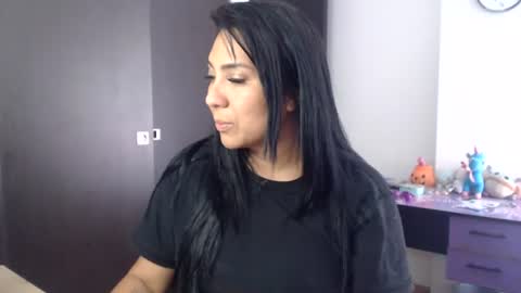 Snapshot of gaby_bluexx chatting on 07-04-26, 01:39 Gaby Blue online show from 07-04-26, 01:39