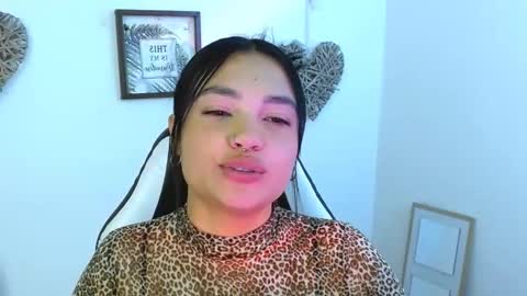 My name is Gabriela.. nice to meet you thumbs up please its very important to me online show from 09-11-25, 09:15