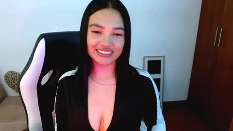 My name is Gabriela.. nice to meet you thumbs up please its very important to me online show from 09-26-25, 08:24