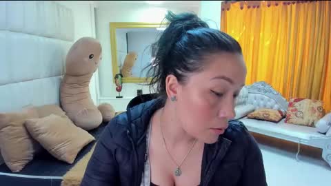 Snapshot of gaby_trent chatting on 12-10-24, 03:55 gabriela online show from 12-10-24, 03:55