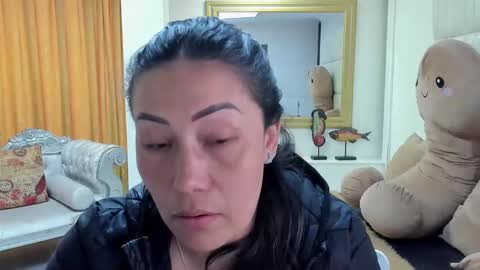 Snapshot of gaby_trent chatting on 12-21-24, 03:31 gabriela online show from 12-21-24, 03:31