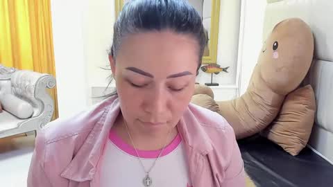 Snapshot of gaby_trent chatting on 12-26-24, 03:31 gabriela online show from 12-26-24, 03:31