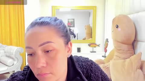 Snapshot of gaby_trent chatting on 01-24-25, 03:45 gabriela online show from 01-24-25, 03:45