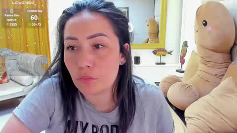 Snapshot of gaby_trent chatting on 01-28-25, 02:10 gabriela online show from 01-28-25, 02:10