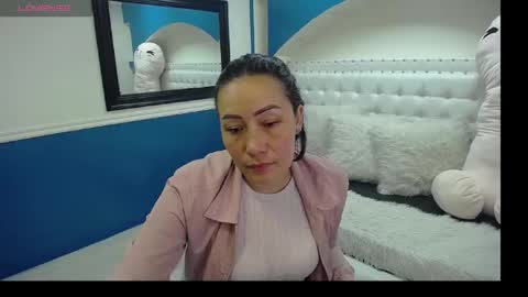 Snapshot of gaby_trent chatting on 02-11-25, 01:51 gabriela online show from 02-11-25, 01:51