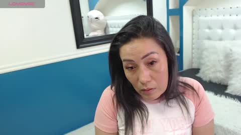 Snapshot of gaby_trent chatting on 02-15-25, 06:23 gabriela online show from 02-15-25, 06:23