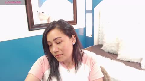 Snapshot of gaby_trent chatting on 02-15-25, 09:26 gabriela online show from 02-15-25, 09:26