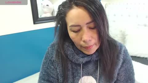 Snapshot of gaby_trent chatting on 02-17-25, 02:04 gabriela online show from 02-17-25, 02:04
