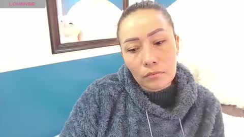 Snapshot of gaby_trent chatting on 02-17-25, 05:10 gabriela online show from 02-17-25, 05:10