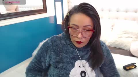 Snapshot of gaby_trent chatting on 02-24-25, 03:42 gabriela online show from 02-24-25, 03:42