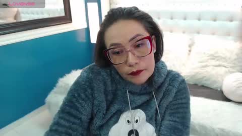 Snapshot of gaby_trent chatting on 02-24-25, 06:47 gabriela online show from 02-24-25, 06:47