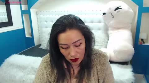 Snapshot of gaby_trent chatting on 02-26-25, 03:19 gabriela online show from 02-26-25, 03:19