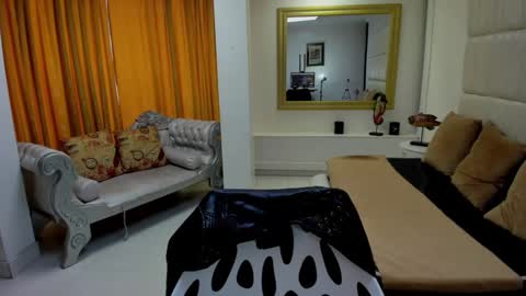 gabriela online show from 09-29-25, 02:11