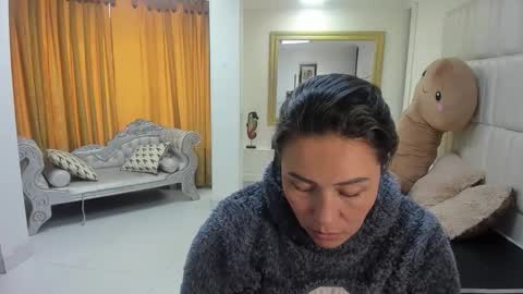 gabriela online show from 02-16-26, 03:30