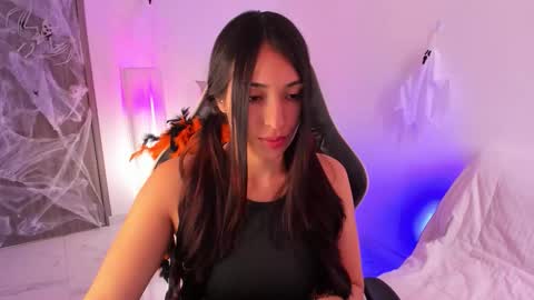 Gabriela online show from 10-23-25, 05:33