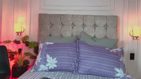 GabyEvans online show from 04-10-26, 12:10