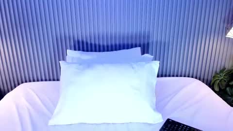 GabyFosterr  online show from 10-02-25, 11:01