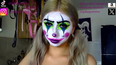 Snapshot of gabygumms chatting on 09-16-25, 01:01 gabygumms online show from 09-16-25, 01:01