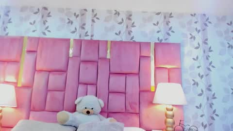 gabymoreau online show from 03-05-26, 09:33