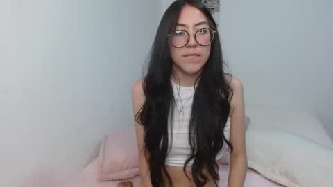 Snapshot of gabyyxoxo chatting on 02-19-25, 04:55 gabyyxoxo online show from 02-19-25, 04:55