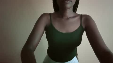 Snapshot of gada_charm chatting on 02-21-25, 12:28 Gada online show from 02-21-25, 12:28