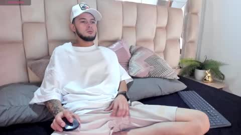 Gael  Coral some hot latinos online show from 11-03-25, 04:03