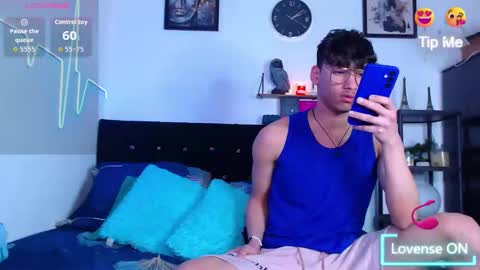 gael_jones online show from 10-06-25, 03:48