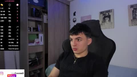 GaelVilla online show from 12-15-25, 03:27