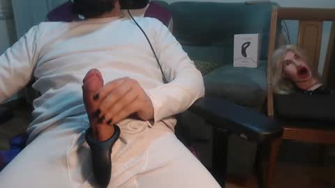 Snapshot of gag0nmyc0ck chatting on 01-21-25, 01:50 your master online show from 01-21-25, 01:50