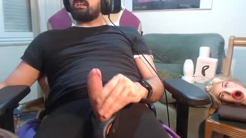 Snapshot of gag0nmyc0ck chatting on 03-11-25, 03:26 your master online show from 03-11-25, 03:26