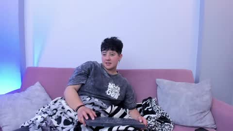 Snapshot of gaia_n_nix chatting on 04-01-26, 04:24 gaia_n_nix online show from 04-01-26, 04:24