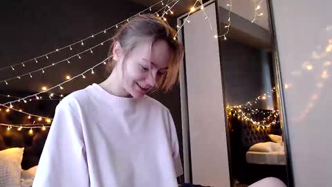 My name Lou 3 online show from 12-05-25, 08:12