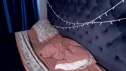 My name Lou 3 online show from 02-04-26, 05:02