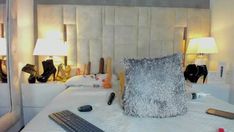  Gale  online show from 02-18-25, 04:58