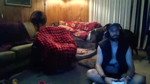 Snapshot of gamerfiend420 chatting on 11-03-25, 08:26 gamerfiend420 online show from 11-03-25, 08:26