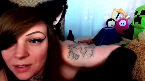 Snapshot of gamergirlroxy chatting on 02-28-25, 10:06 GamerGirlRoxy online show from 02-28-25, 10:06
