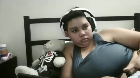 GamerGurl online show from 10-28-25, 04:16