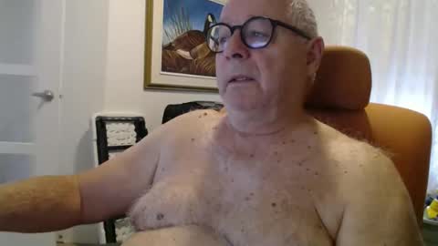 gamin68 online show from 10-26-25, 02:12