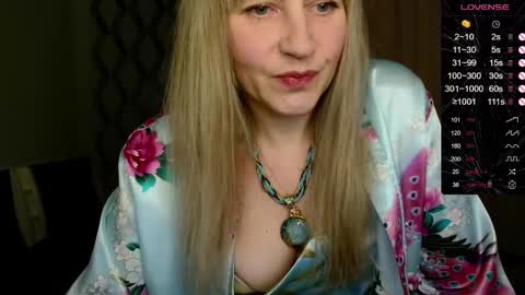 Janette online show from 11-26-25, 09:05