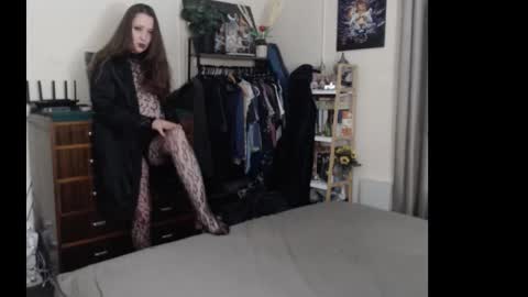 Snapshot of gangbangxxxgirl chatting on 11-08-25, 12:16 HOT online show from 11-08-25, 12:16