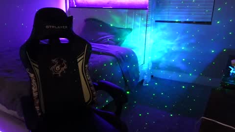 Jenna  - be back MONDAY night.  online show from 04-02-26, 08:01