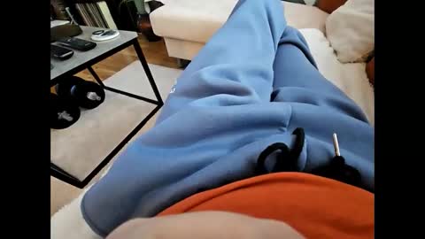 Snapshot of garbis11 chatting on 11-28-25, 11:57 garbis11 online show from 11-28-25, 11:57