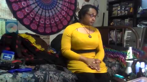 Gardenia online show from 11-24-25, 12:32