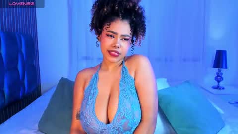 garnet  online show from 12-22-24, 04:06