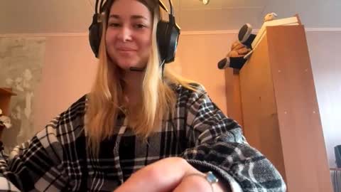 garnettdelbo online show from 09-27-25, 11:37