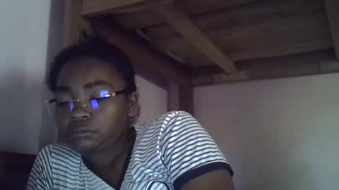 Snapshot of gasielah chatting on 04-28-26, 11:15 gasielah online show from 04-28-26, 11:15